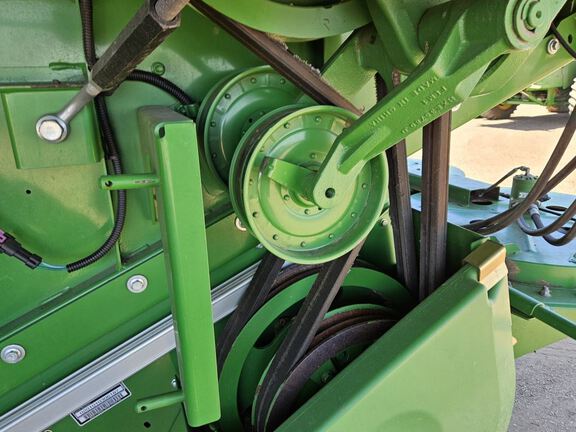 2014 John Deere S690 Combine