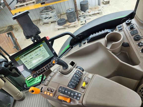 2024 John Deere 6R 195 Tractor