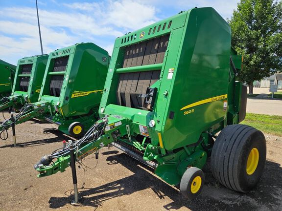 2022 John Deere 560R Baler/Round
