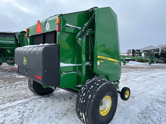 2022 John Deere 560R Baler/Round