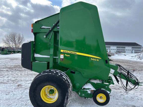 2022 John Deere 560R Baler/Round