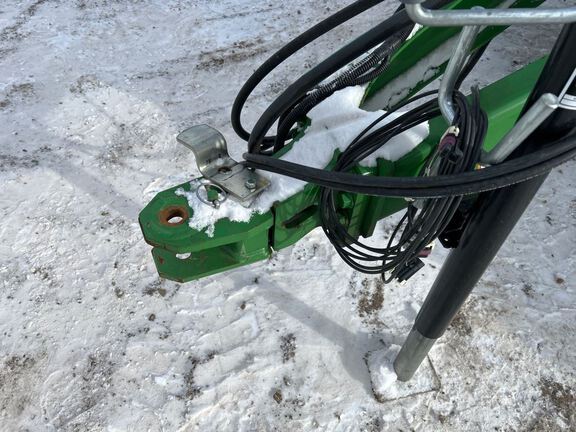 2022 John Deere 560R Baler/Round