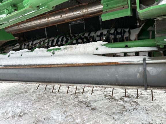 2022 John Deere 560R Baler/Round