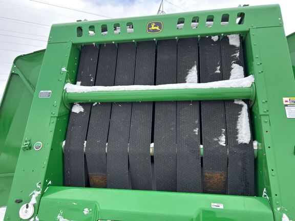 2022 John Deere 560R Baler/Round