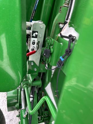 2022 John Deere 560R Baler/Round