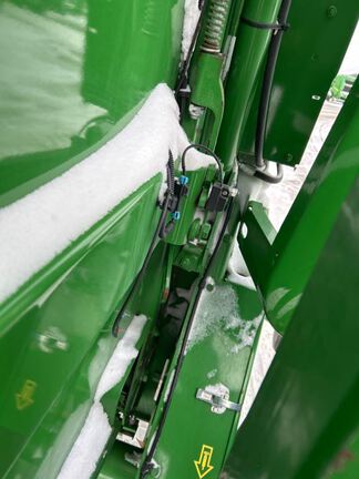 2022 John Deere 560R Baler/Round