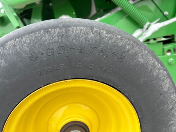 2022 John Deere 560R Baler/Round