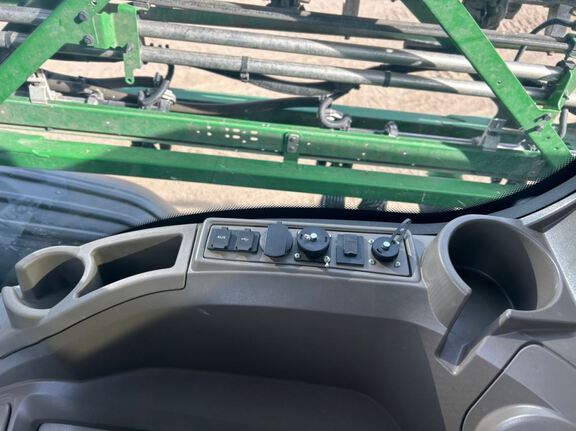 2024 John Deere 616R Sprayer/High Clearance