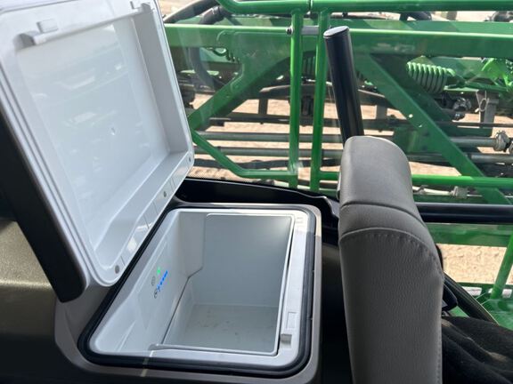 2024 John Deere 616R Sprayer/High Clearance