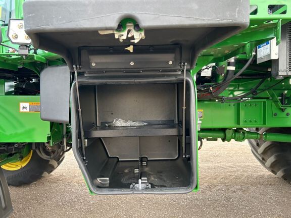 2024 John Deere 800R Applicator