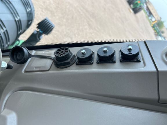 2024 John Deere 800R Applicator