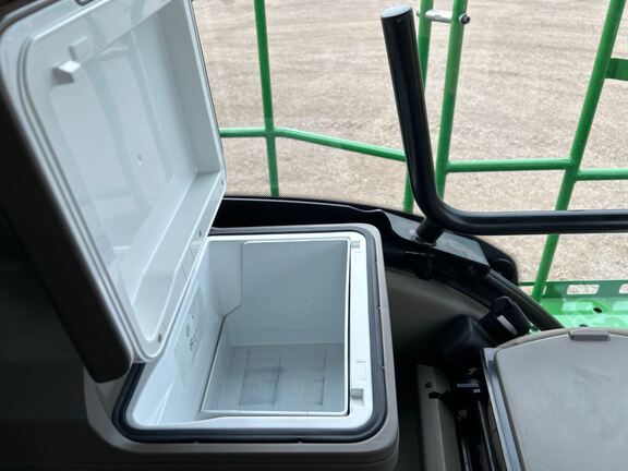 2024 John Deere 800R Applicator