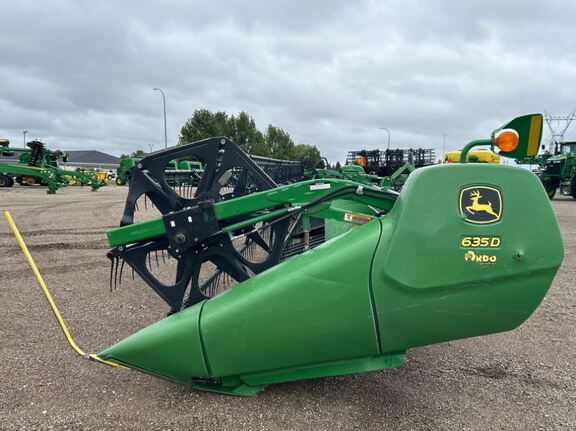 2012 John Deere 635D Header Combine