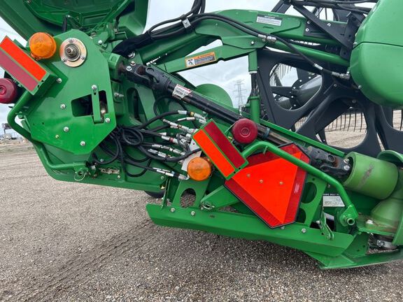 2012 John Deere 635D Header Combine