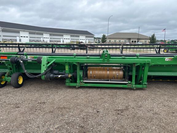 2012 John Deere 635D Header Combine