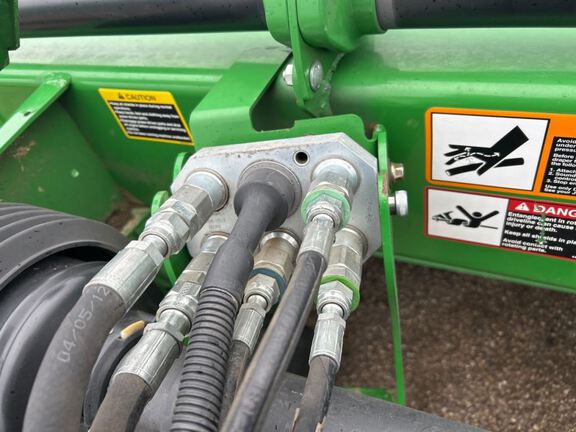 2012 John Deere 635D Header Combine