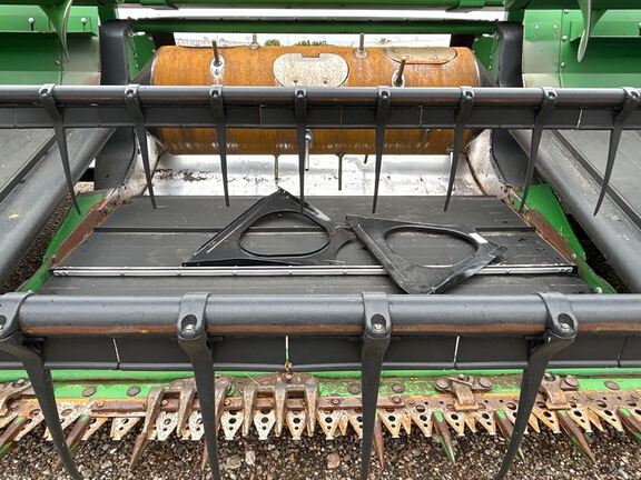 2012 John Deere 635D Header Combine