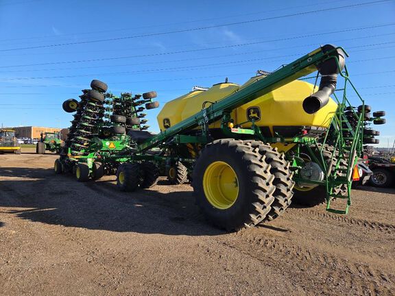 2023 John Deere N560 Air Seeder