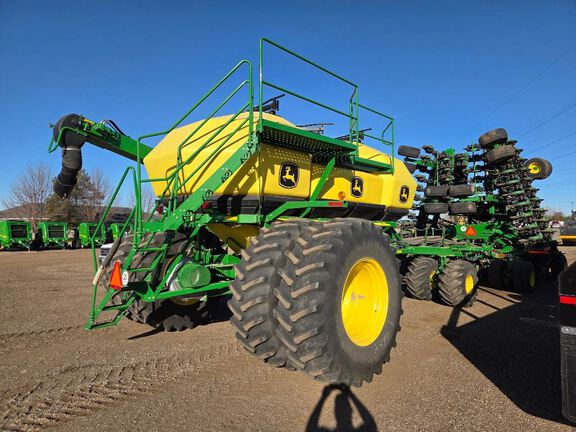 2023 John Deere N560 Air Seeder