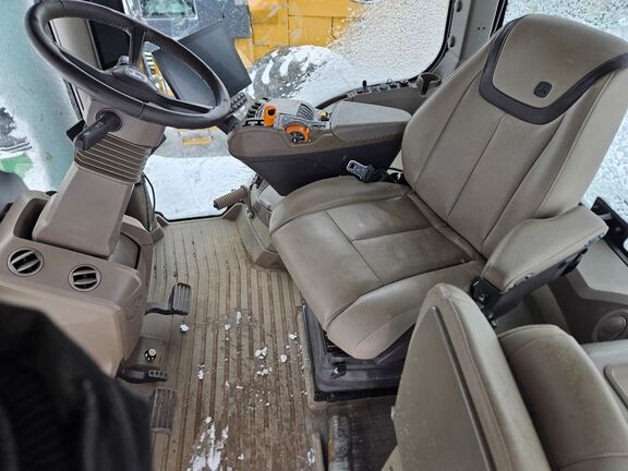 2024 John Deere 9RX 640 Tractor Rubber Track