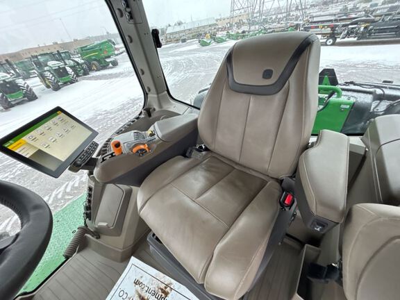 2025 John Deere 9R 490 Tractor 4WD