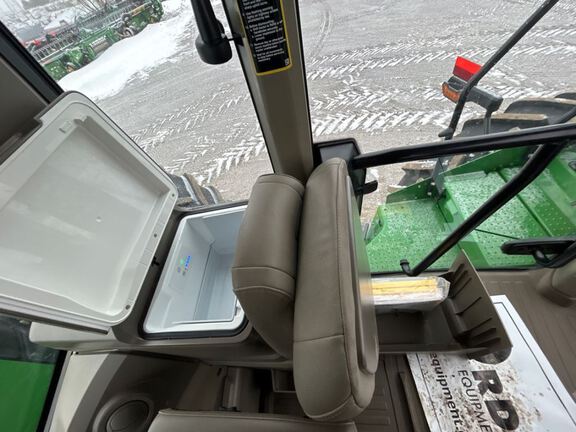 2025 John Deere 9R 490 Tractor 4WD