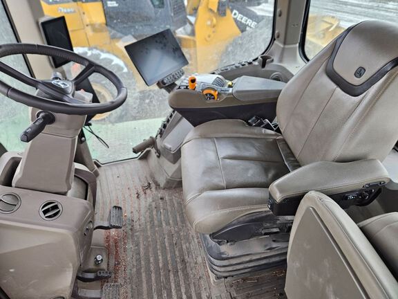 2025 John Deere 9R 540 Tractor 4WD