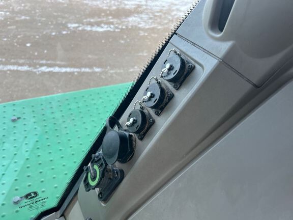 2025 John Deere 9R 540 Tractor 4WD