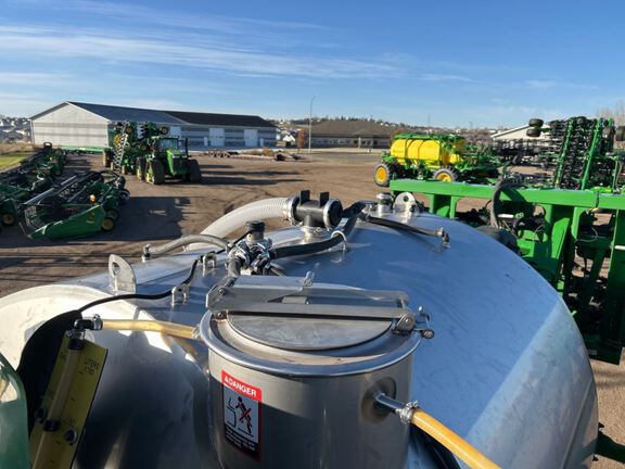 2025 John Deere 616R Sprayer/High Clearance