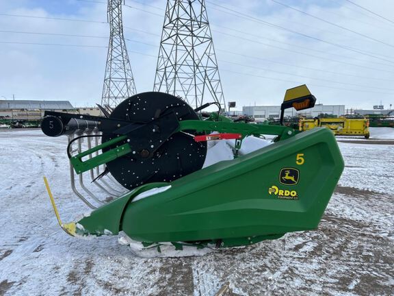 2023 John Deere HD40F Header Combine