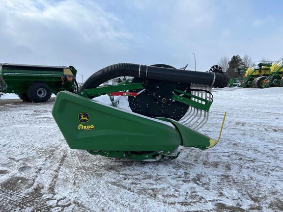 2023 John Deere HD40F Header Combine