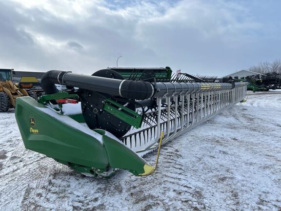 2023 John Deere HD40F Header Combine