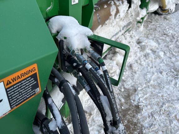 2023 John Deere HD40F Header Combine