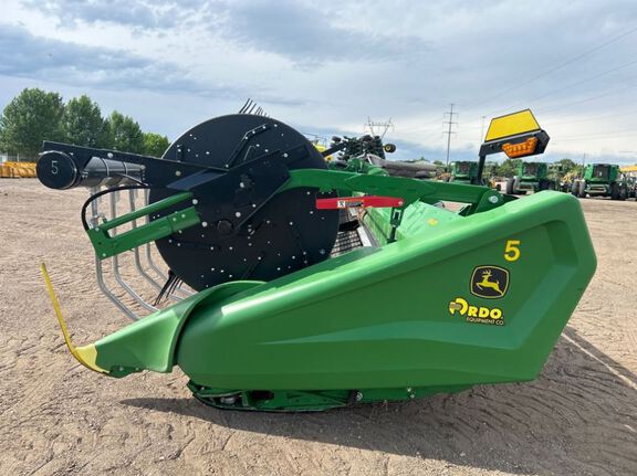 2023 John Deere HD40F Header Combine