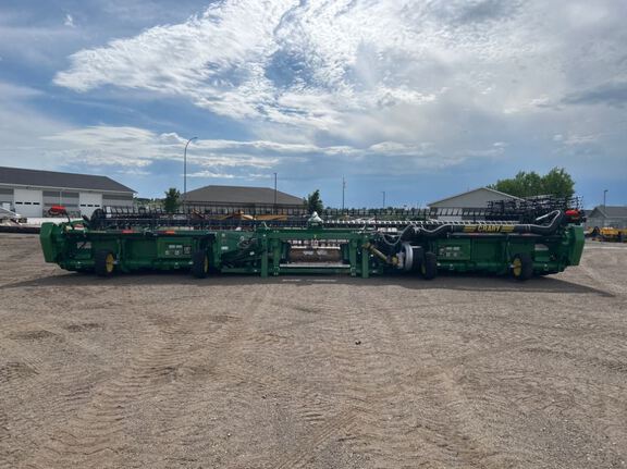2023 John Deere HD40F Header Combine