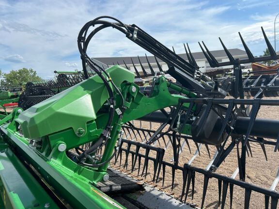 2023 John Deere HD40F Header Combine