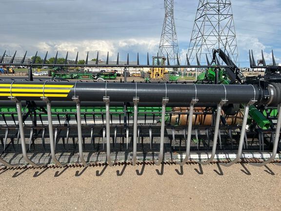 2023 John Deere HD40F Header Combine