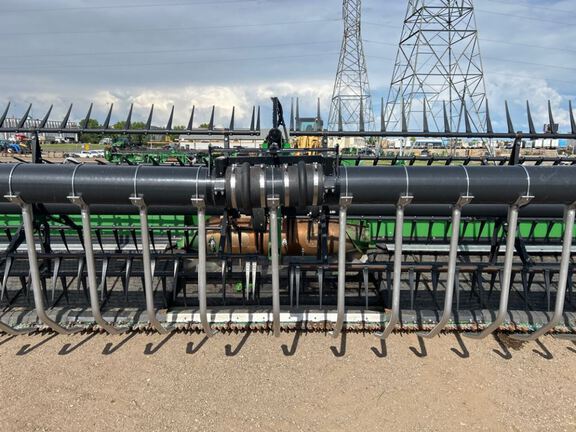 2023 John Deere HD40F Header Combine