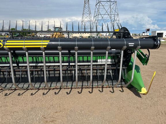 2023 John Deere HD40F Header Combine