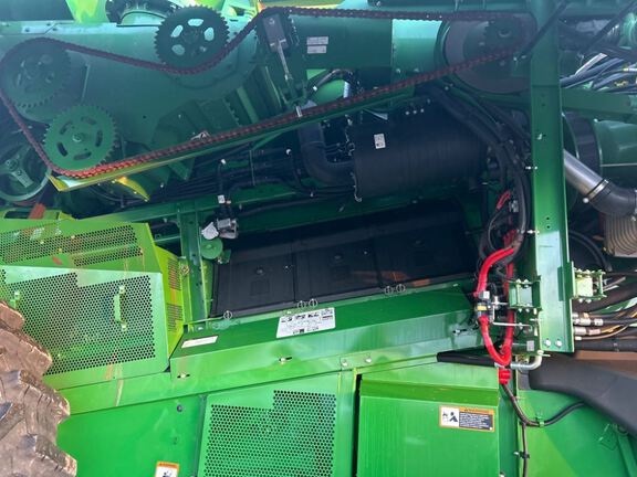 2024 John Deere S780 Combine