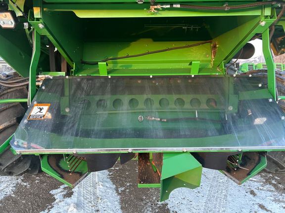 2024 John Deere S780 Combine