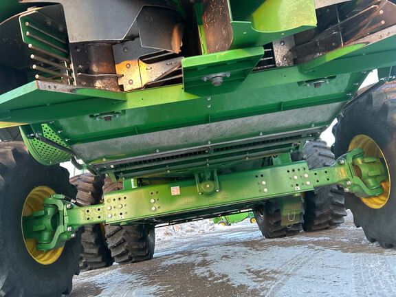 2024 John Deere S780 Combine