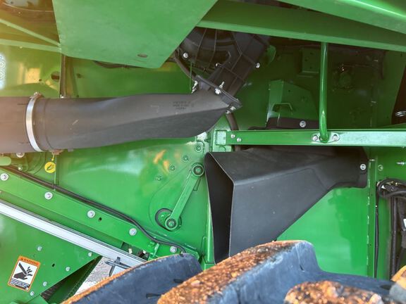 2024 John Deere S780 Combine