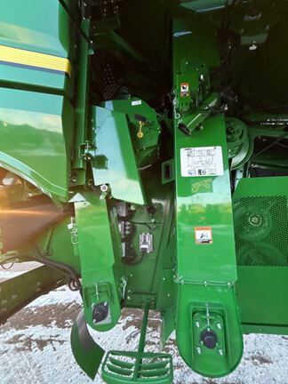 2024 John Deere S780 Combine