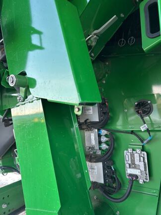 2024 John Deere S780 Combine