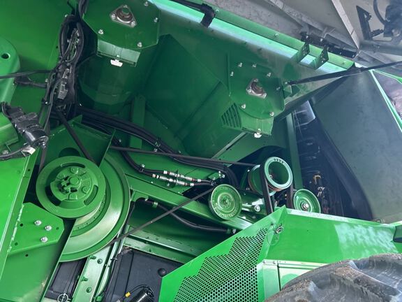 2024 John Deere S780 Combine