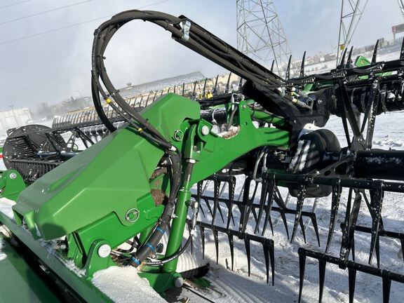 2023 John Deere HD40F Header Combine