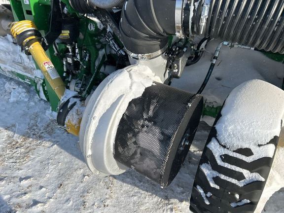 2023 John Deere HD40F Header Combine