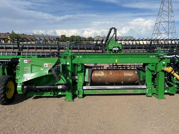 2023 John Deere HD40F Header Combine