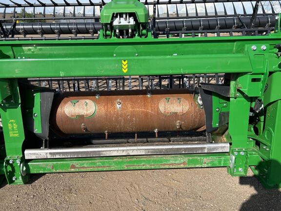 2023 John Deere HD40F Header Combine